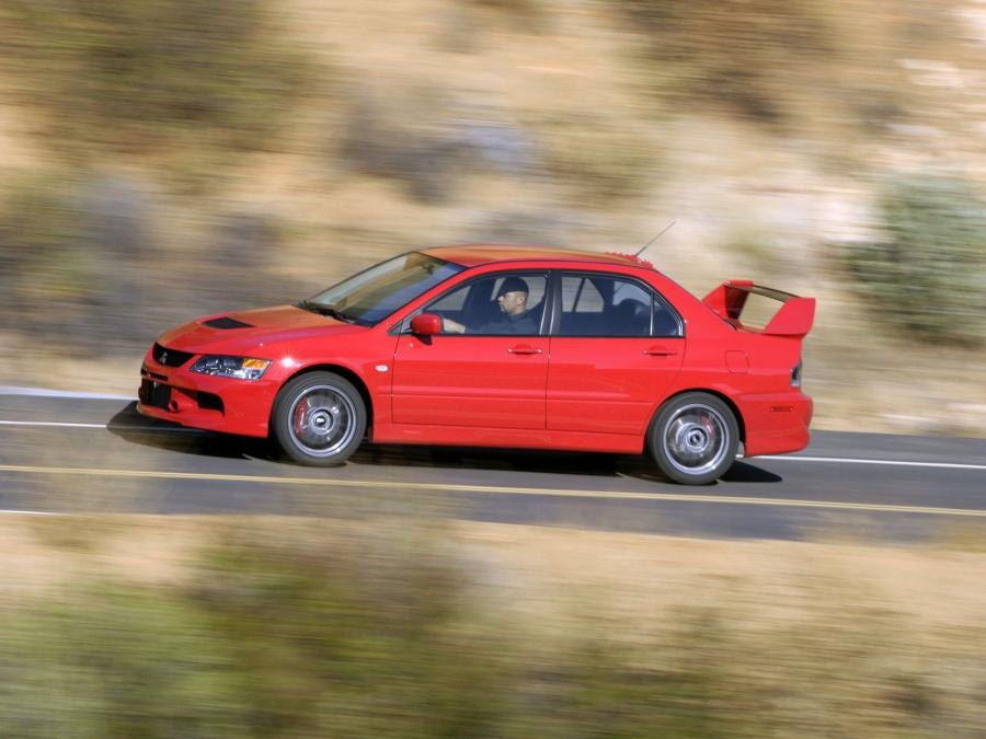  Mitsubishi Lancer Evolution IX MR 2007 года  (фото 84 из 129)